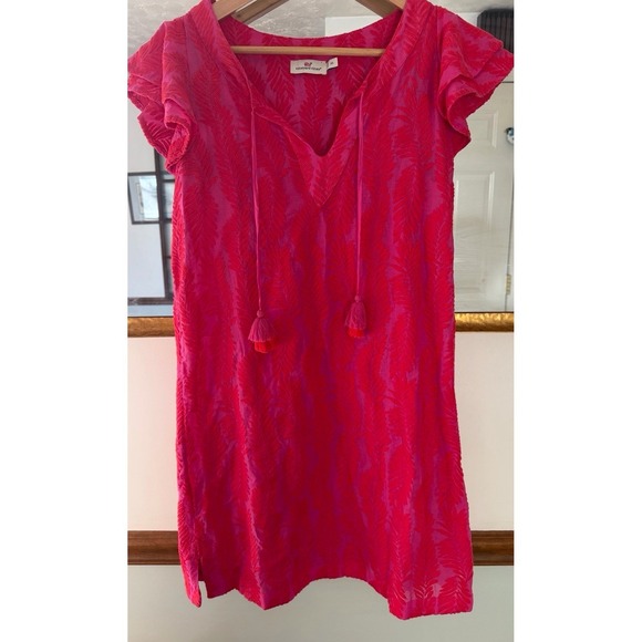 Vineyard Vines Dresses & Skirts - NEW Vineyard Vines Pink Embroidered Feather Tassel V Neck Mini Dress Women's XS